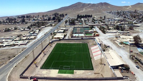 Estadio emblemático para partidos de fútbol en El Salvador-1