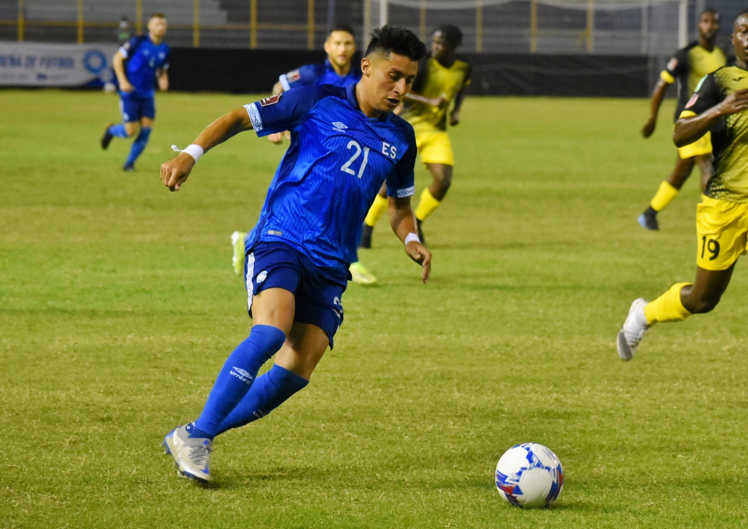 La influencia del fútbol en la cultura salvadoreña y su relación con la selección-2